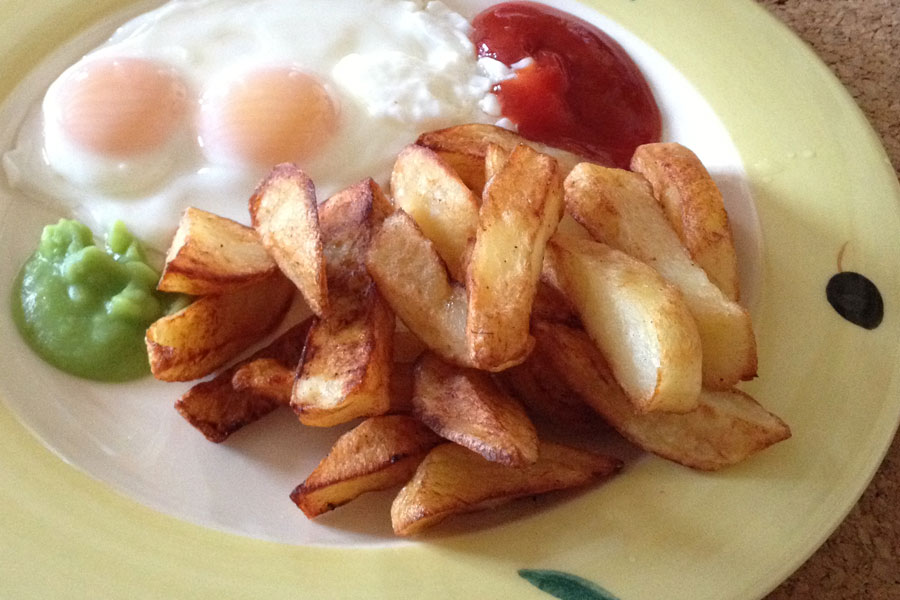 home-cooked-chips-double-yolk-egg