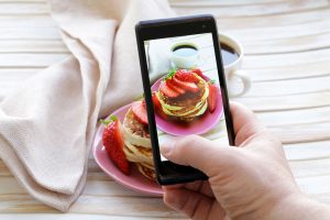 Smart-Phone-Taking-Picture-of-Food